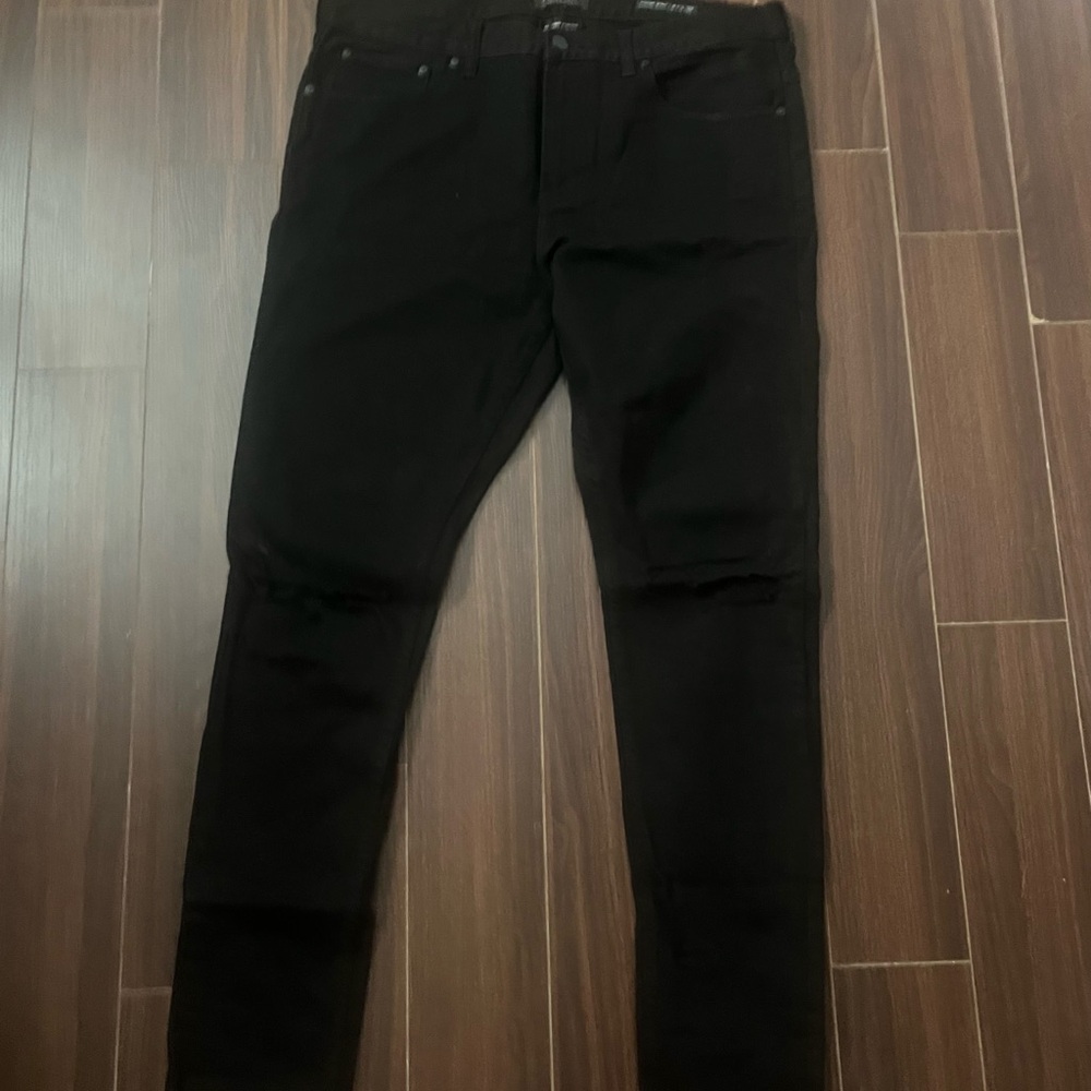 PacSun Black Skinny Jeans Sleek Style